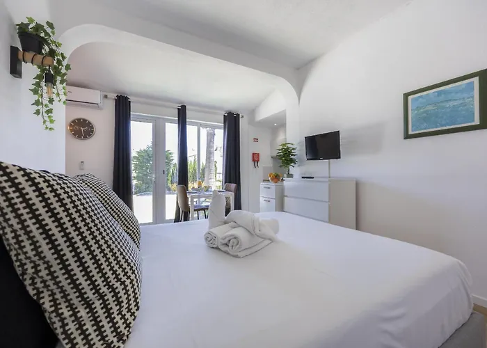 Lovers Duplex & By Seewest * Lagos