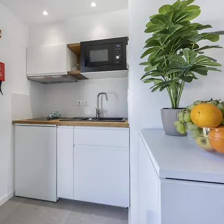 Lovers Duplex & By Seewest * Λάγος